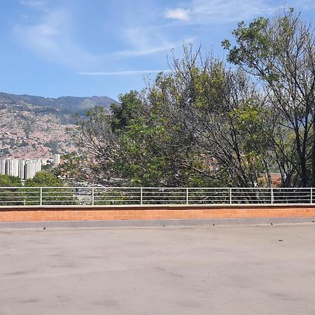 Apartamento Cerca A Plaza Mayor เมเดยิน ภายนอก รูปภาพ